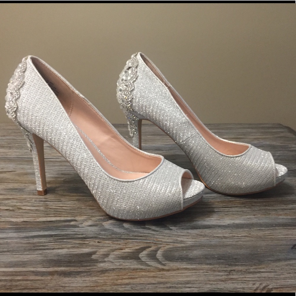 4” Silver Shimmer Dressy Heels (Style:Barbara 66)